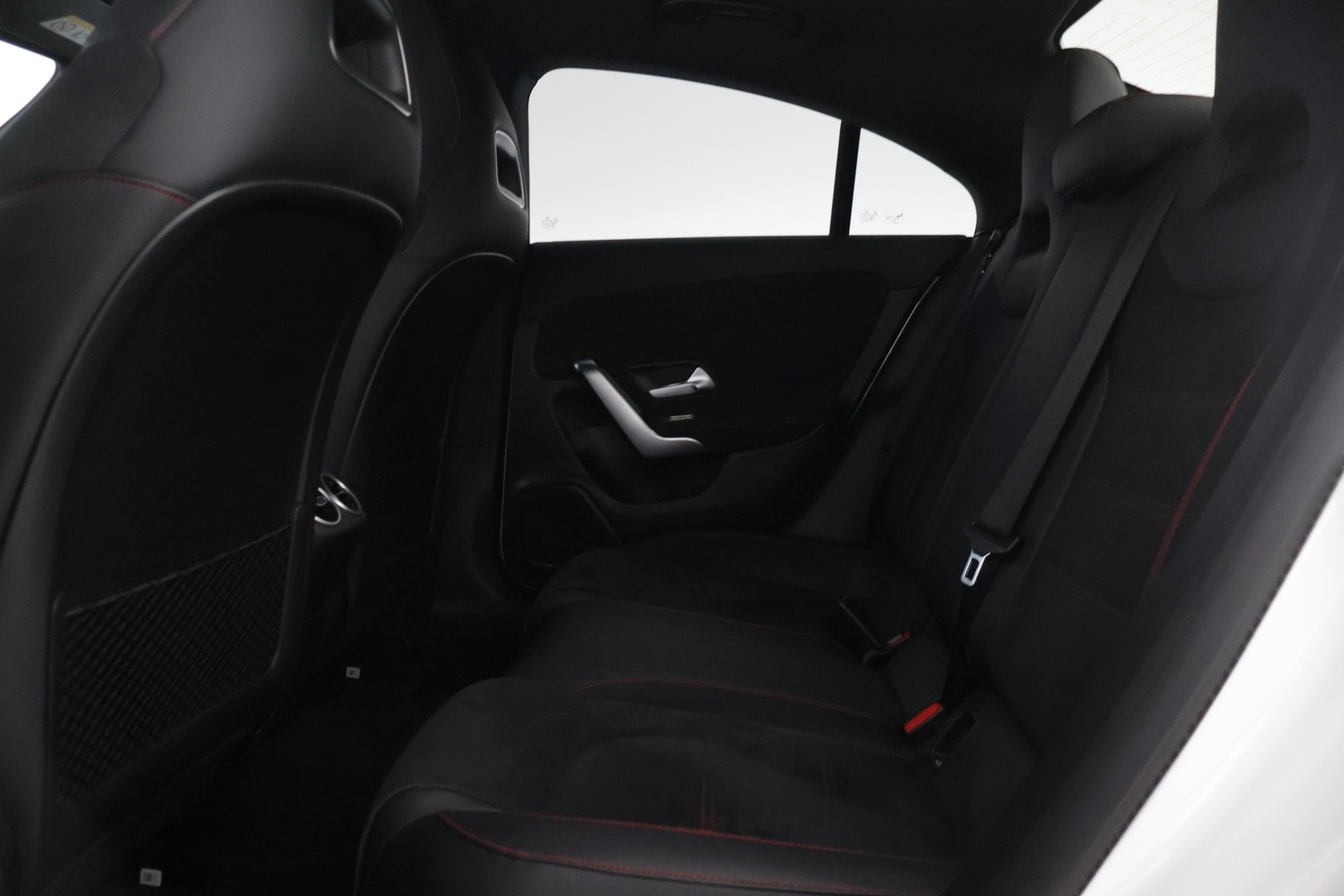 MERCEDES-BENZ CLA 2020