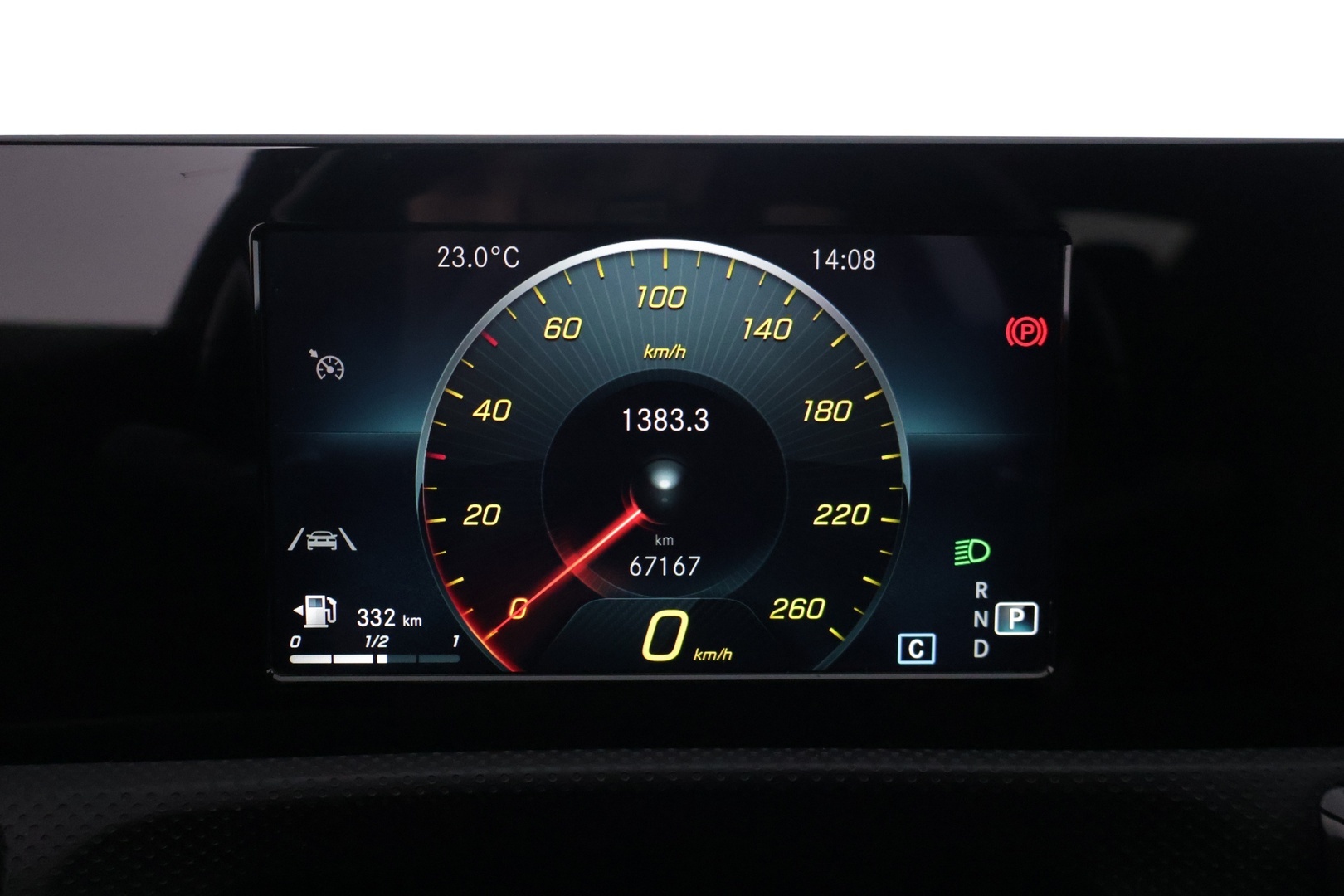 MERCEDES-BENZ CLA 2020