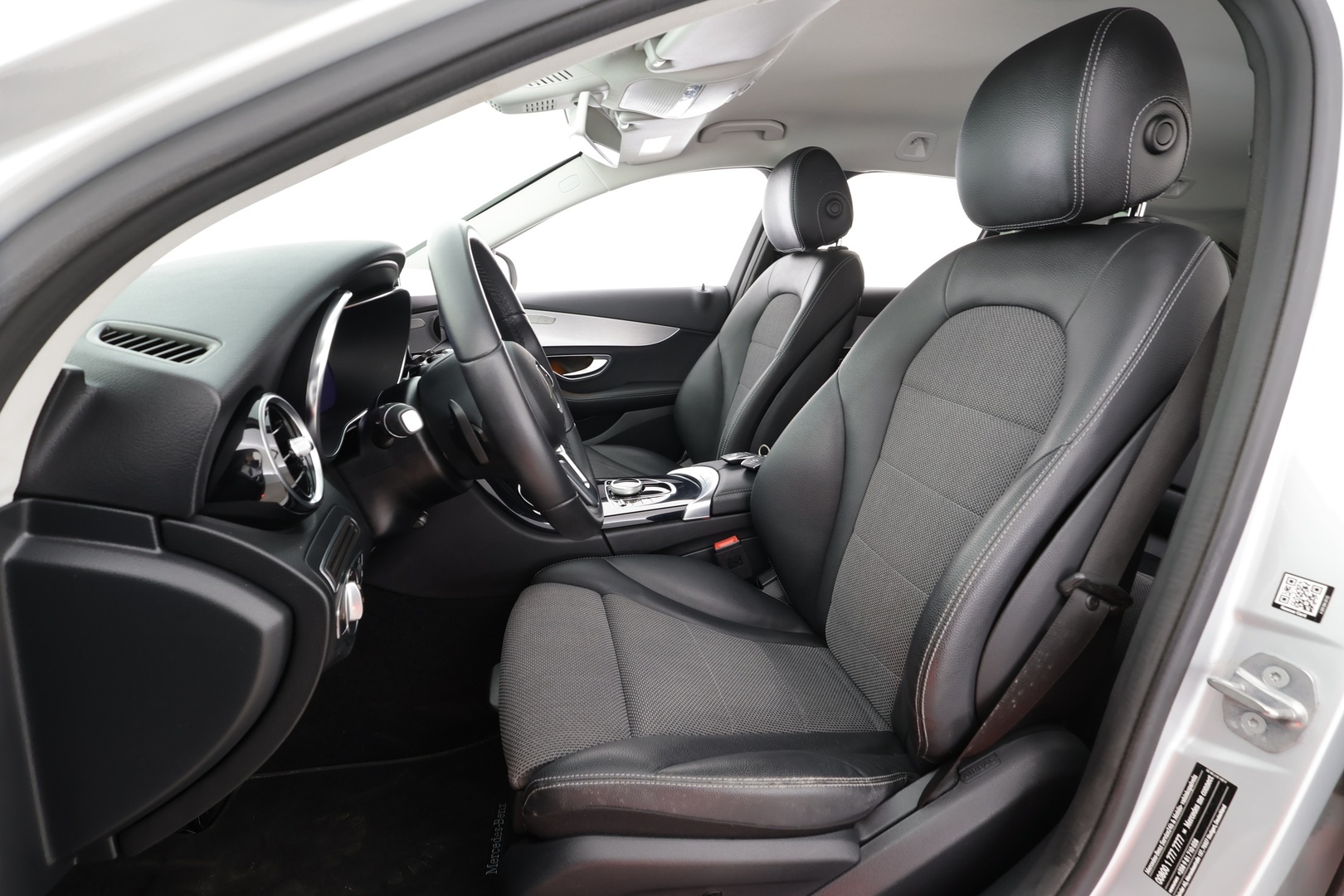 MERCEDES-BENZ C 2020