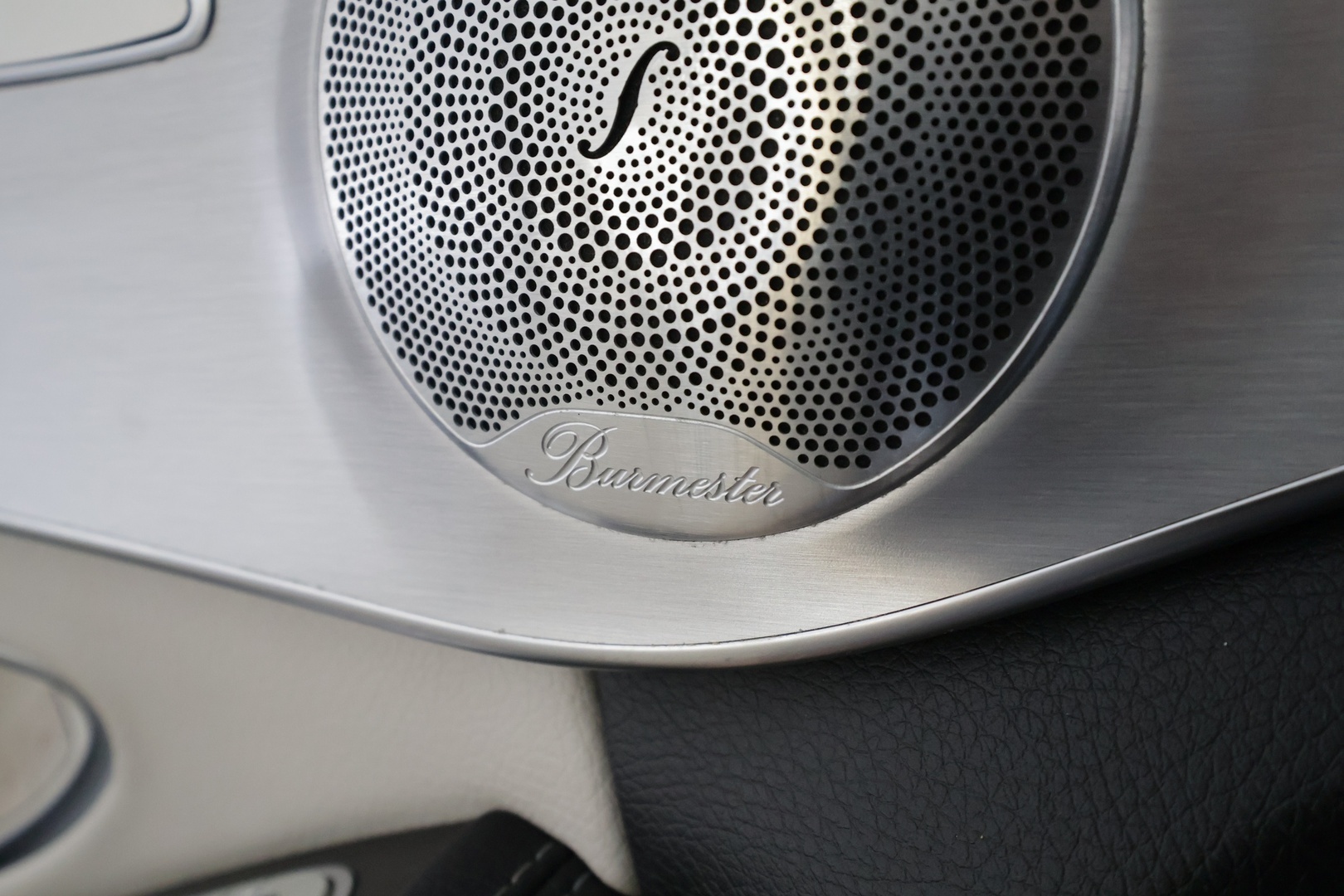 MERCEDES-BENZ C 2016