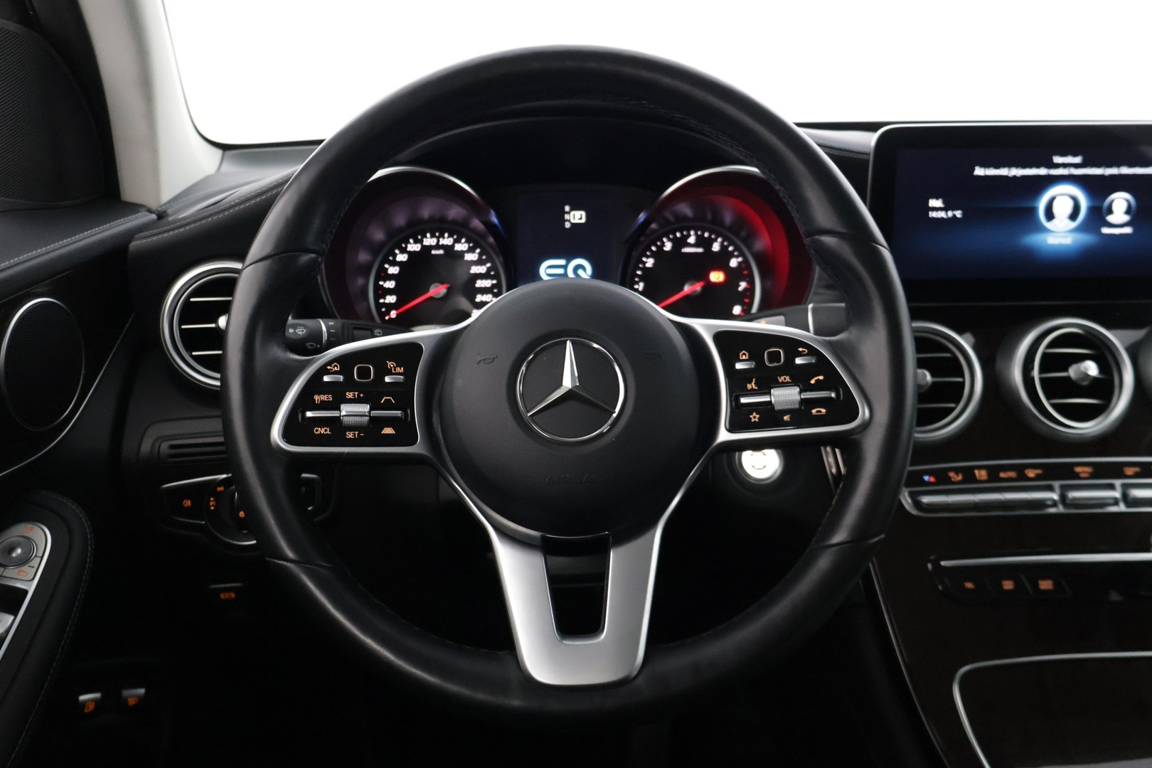 MERCEDES-BENZ GLC 2021