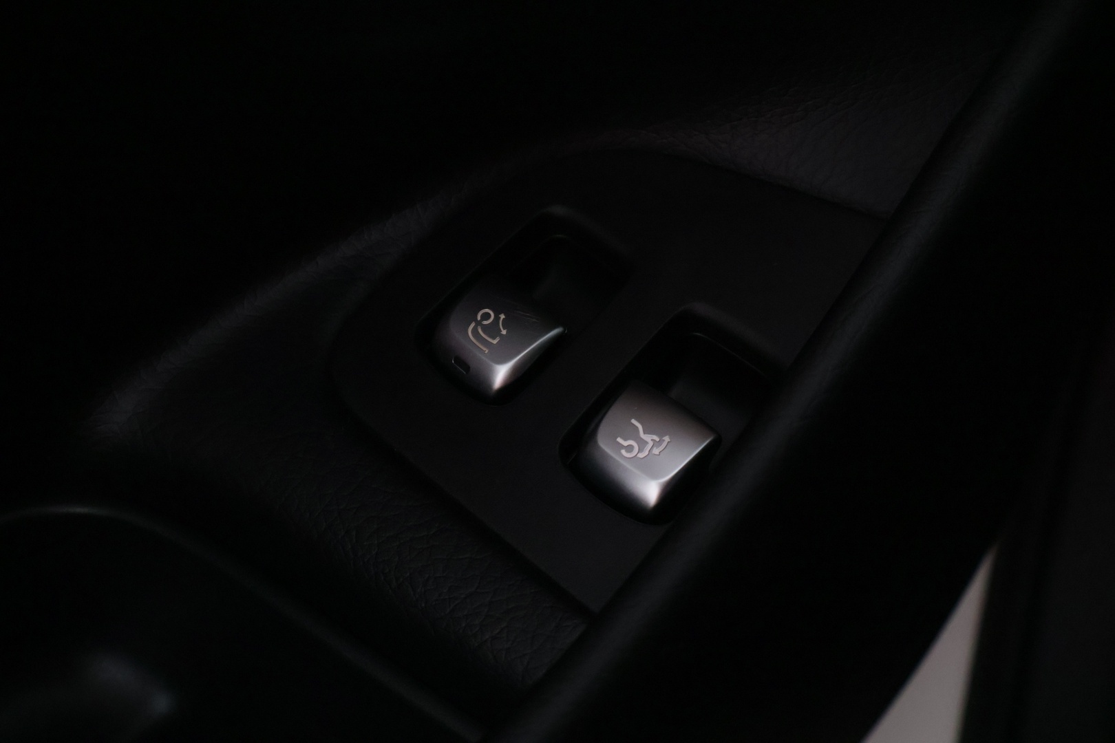 MERCEDES-BENZ E 2017
