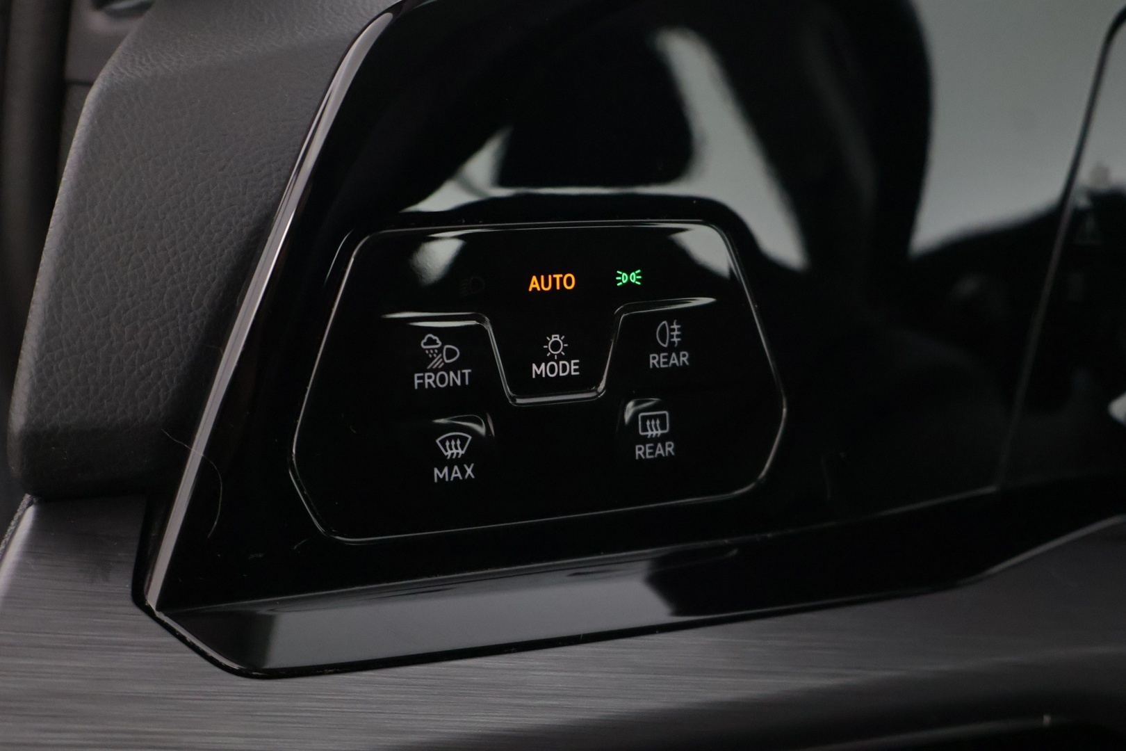 VOLKSWAGEN Golf 2020