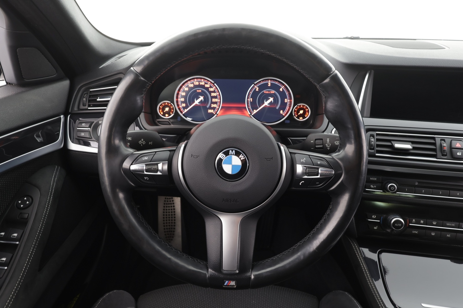 BMW 520 2015