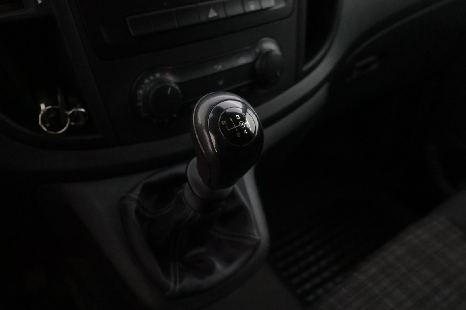 MERCEDES-BENZ Vito 2015