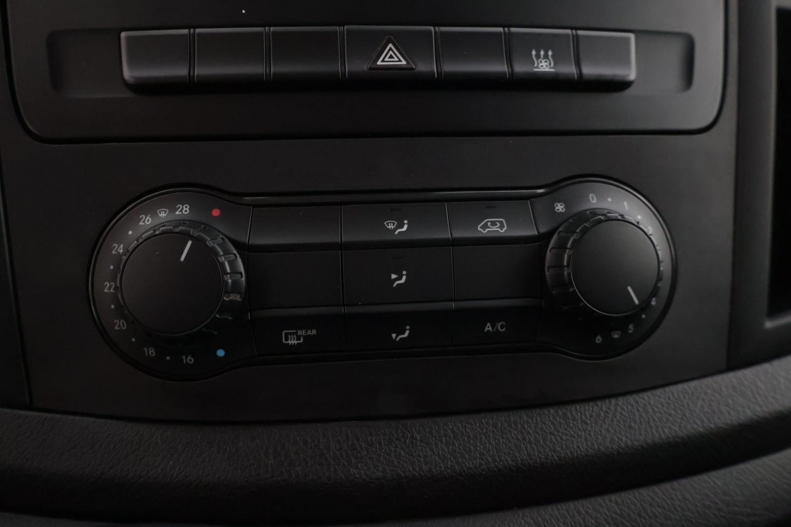 MERCEDES-BENZ Vito 2015