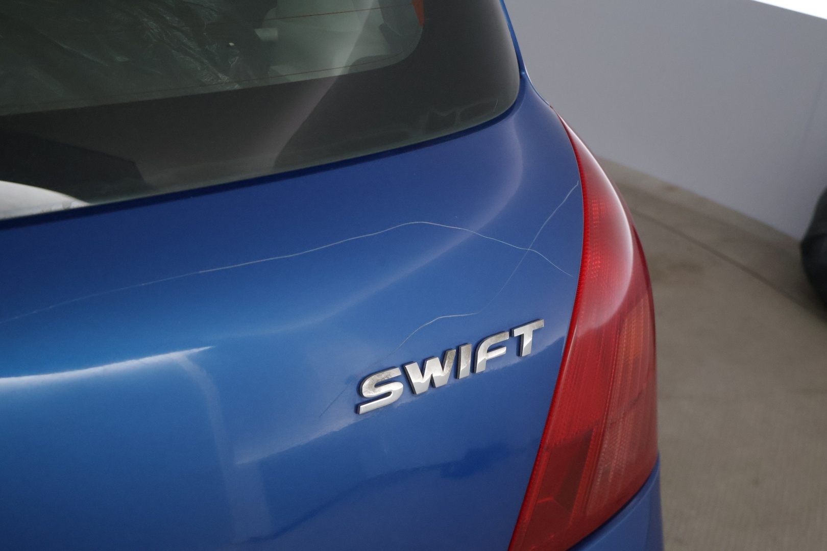 SUZUKI Swift 2005