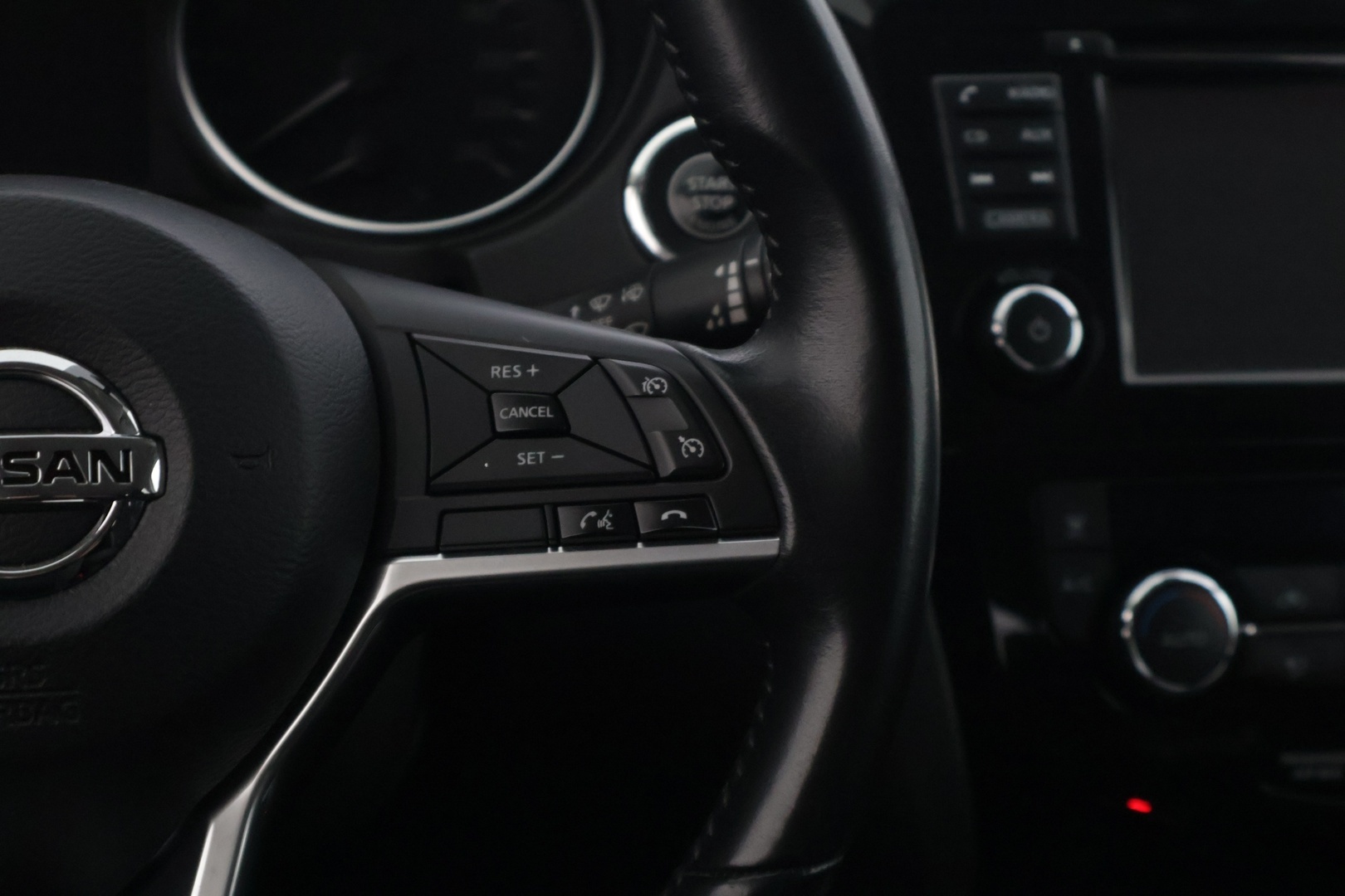 NISSAN Qashqai 2017
