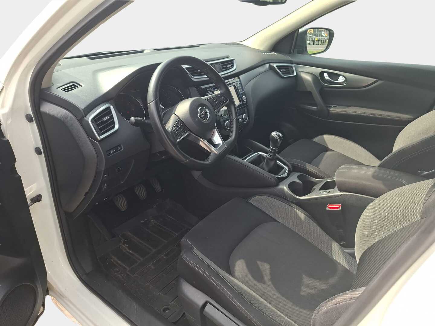 NISSAN Qashqai 2017