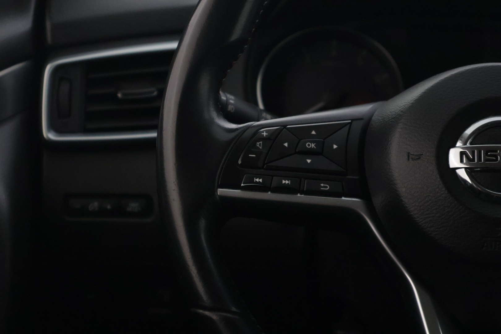 NISSAN Qashqai 2018