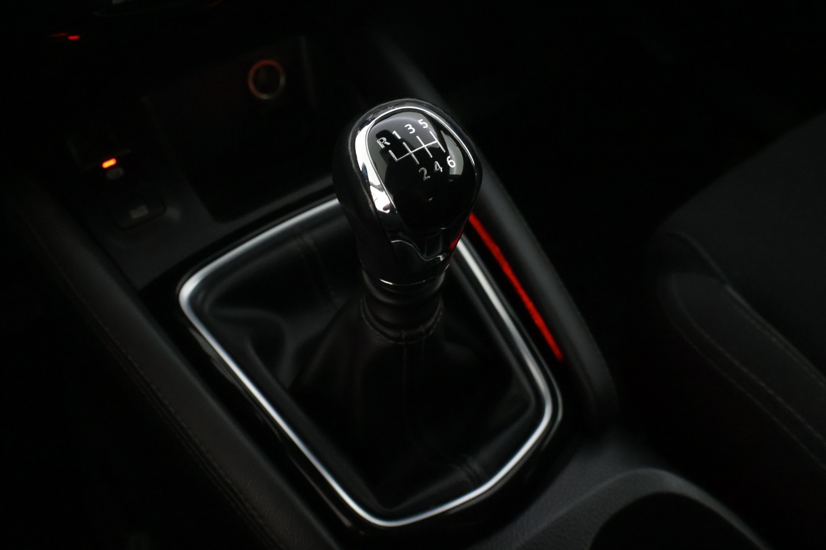 NISSAN Qashqai 2018