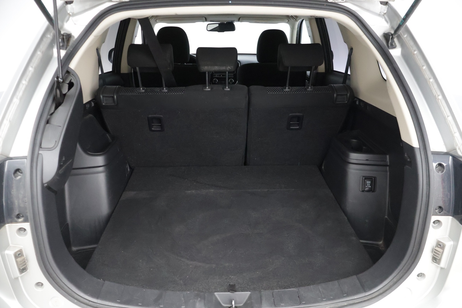 MITSUBISHI Outlander 2019