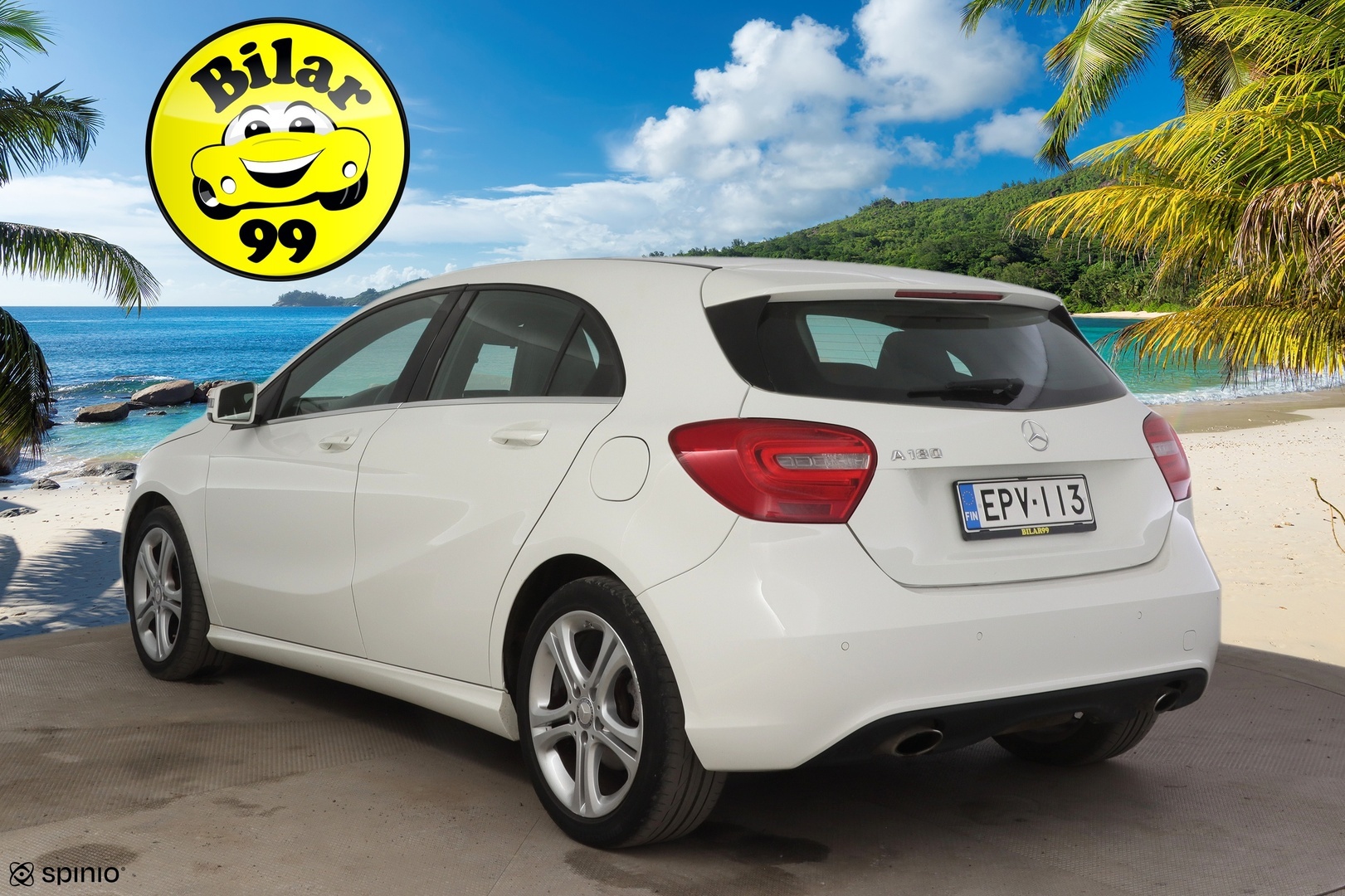 MERCEDES-BENZ A 2015
