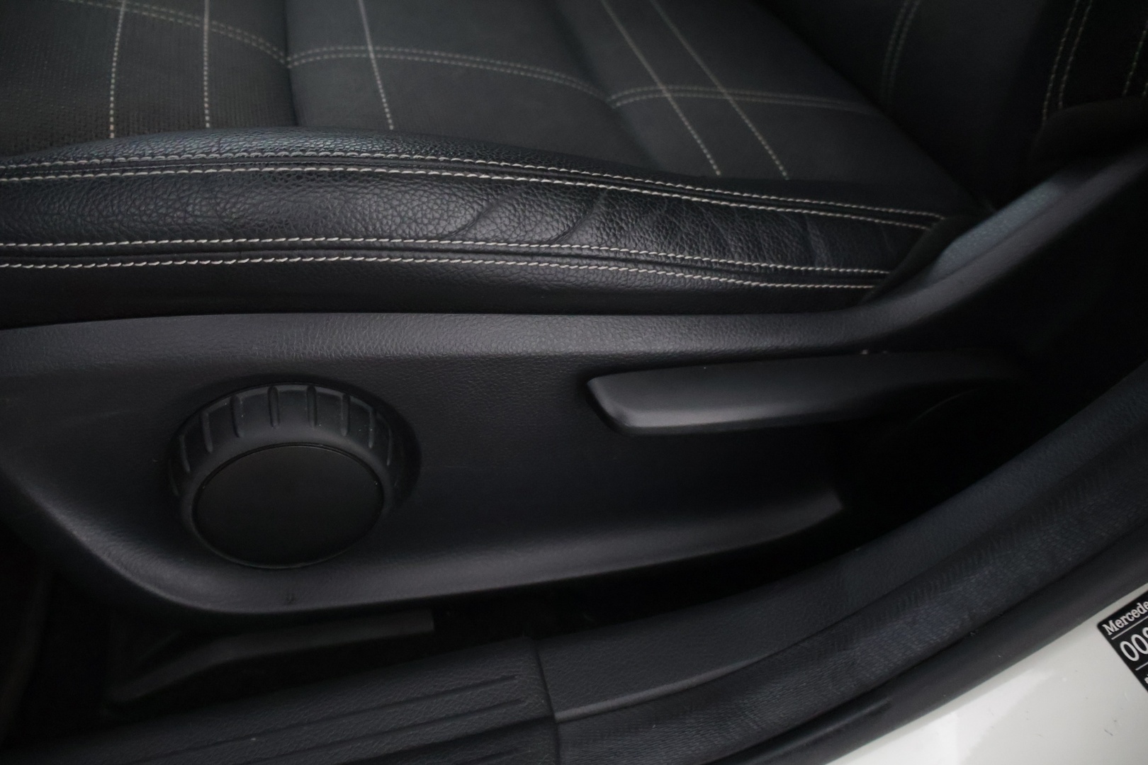 MERCEDES-BENZ A 2015