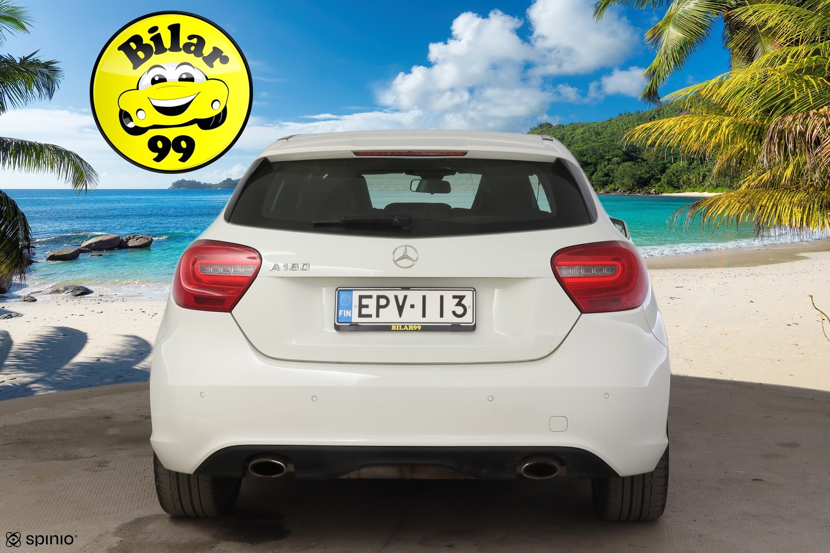 MERCEDES-BENZ A 2015