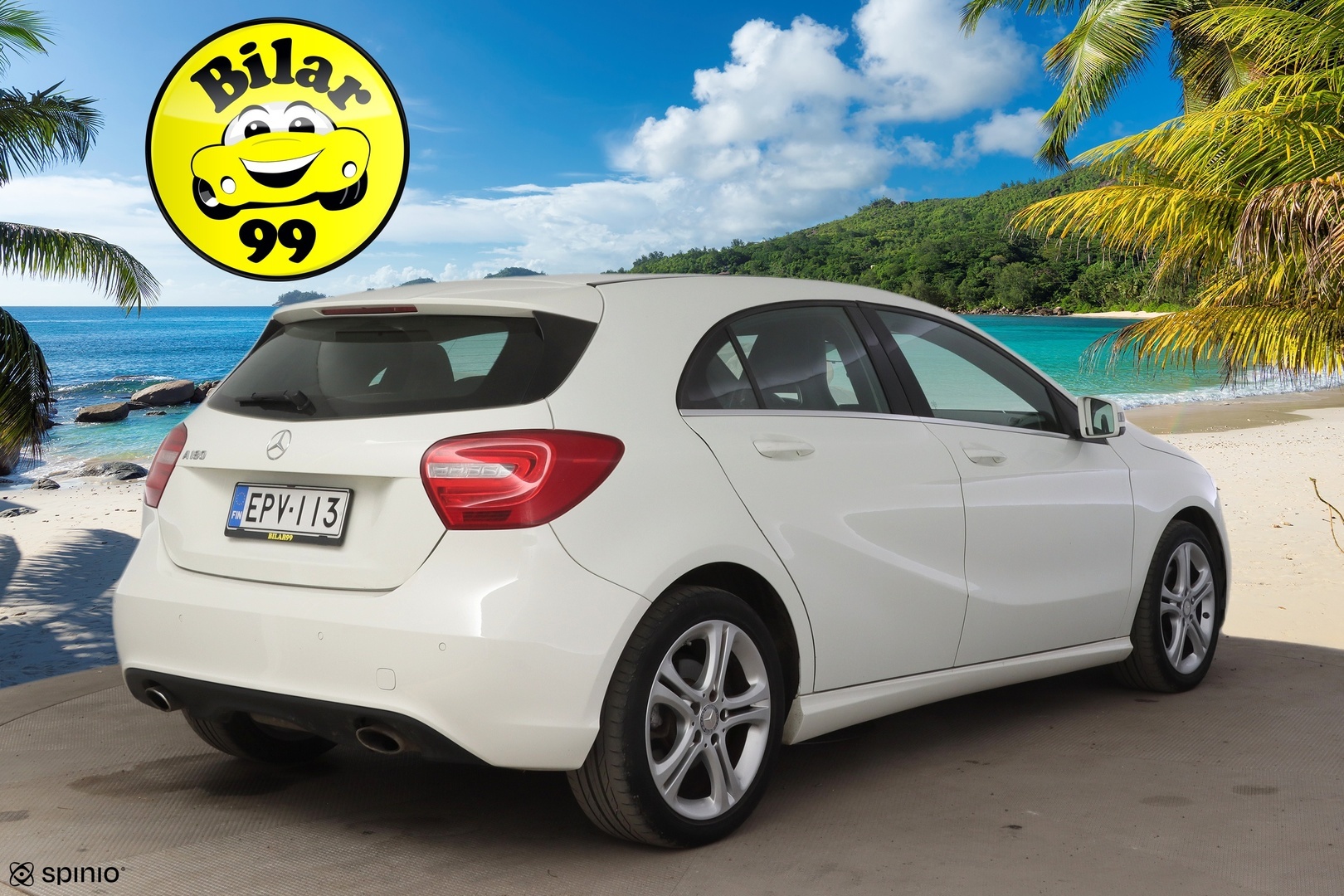 MERCEDES-BENZ A 2015