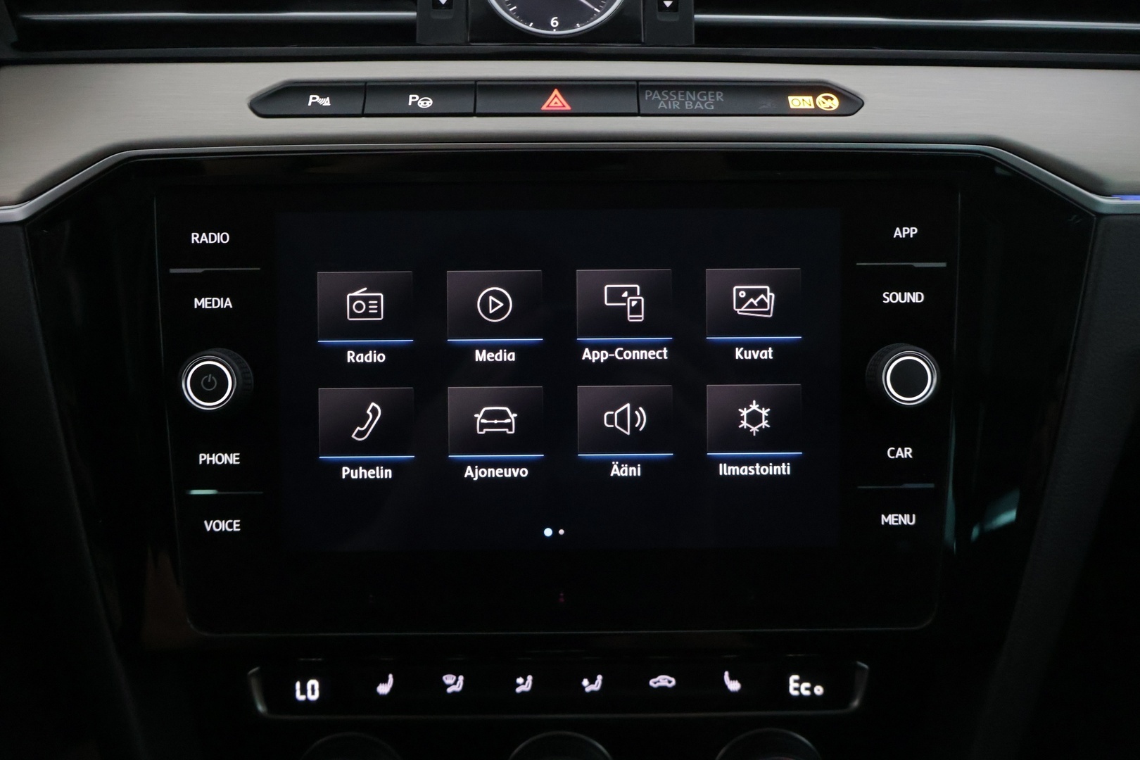 VOLKSWAGEN Passat 2018