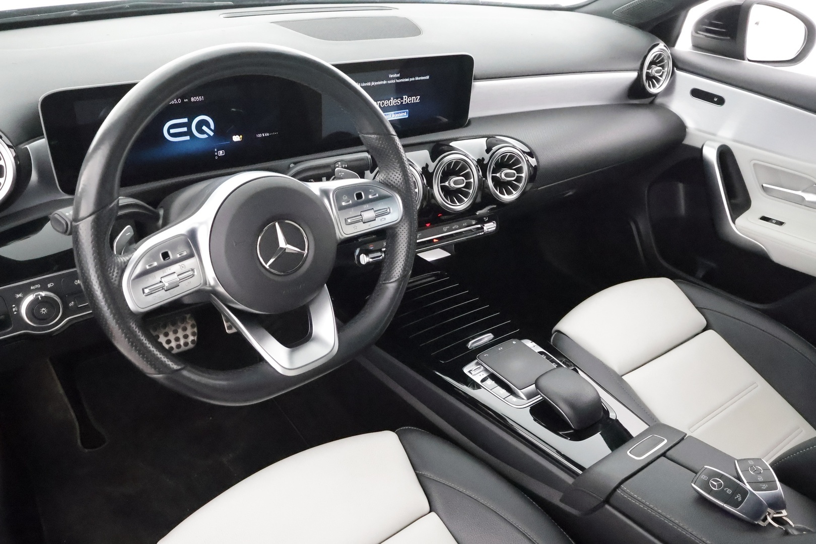 MERCEDES-BENZ A 2020