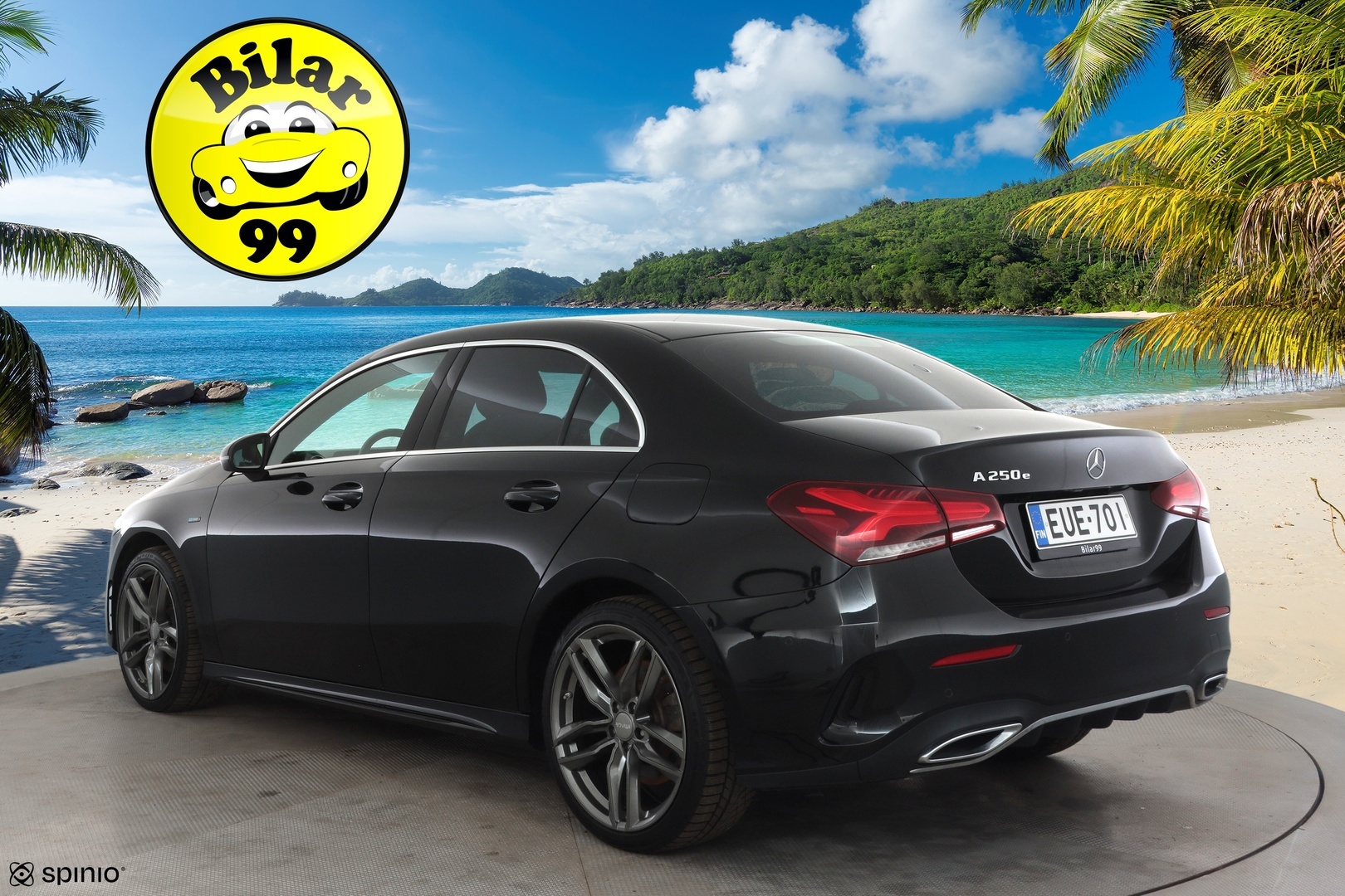 MERCEDES-BENZ A 2020