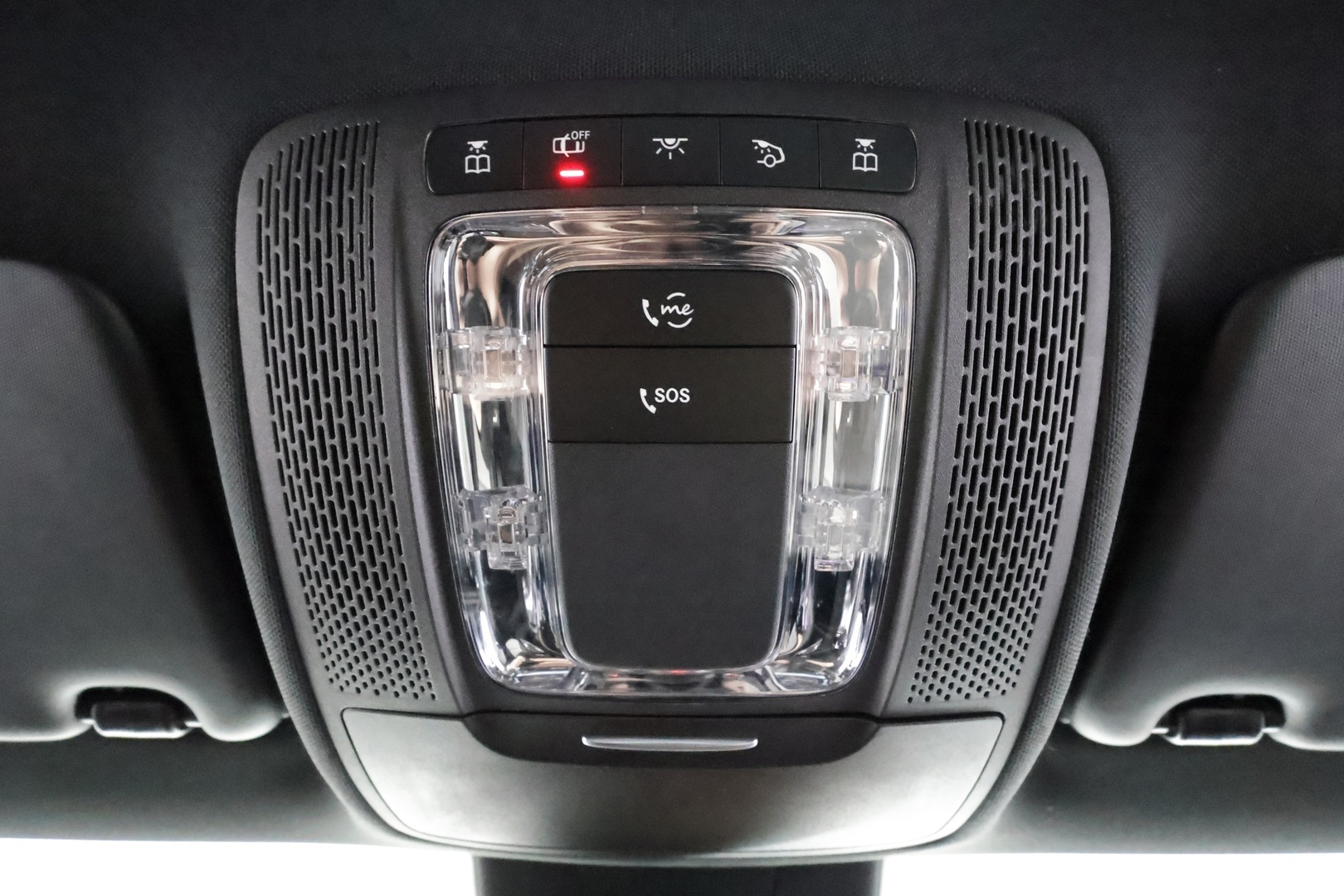 MERCEDES-BENZ A 2020