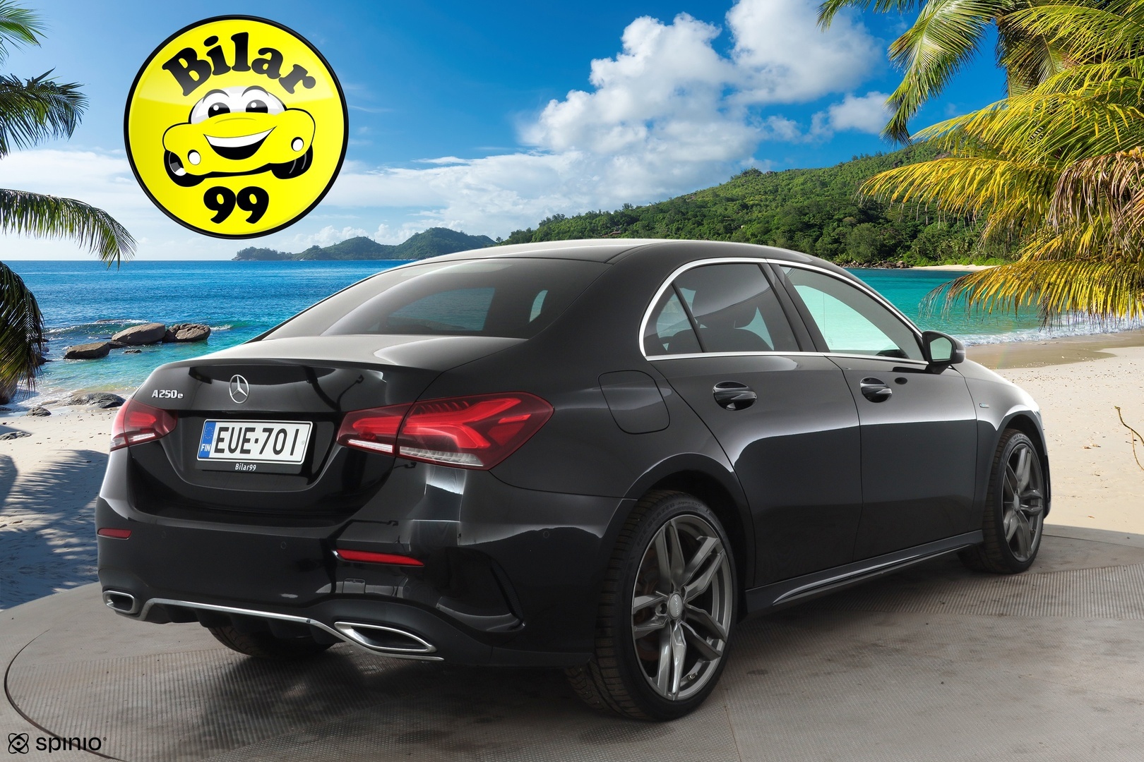 MERCEDES-BENZ A 2020