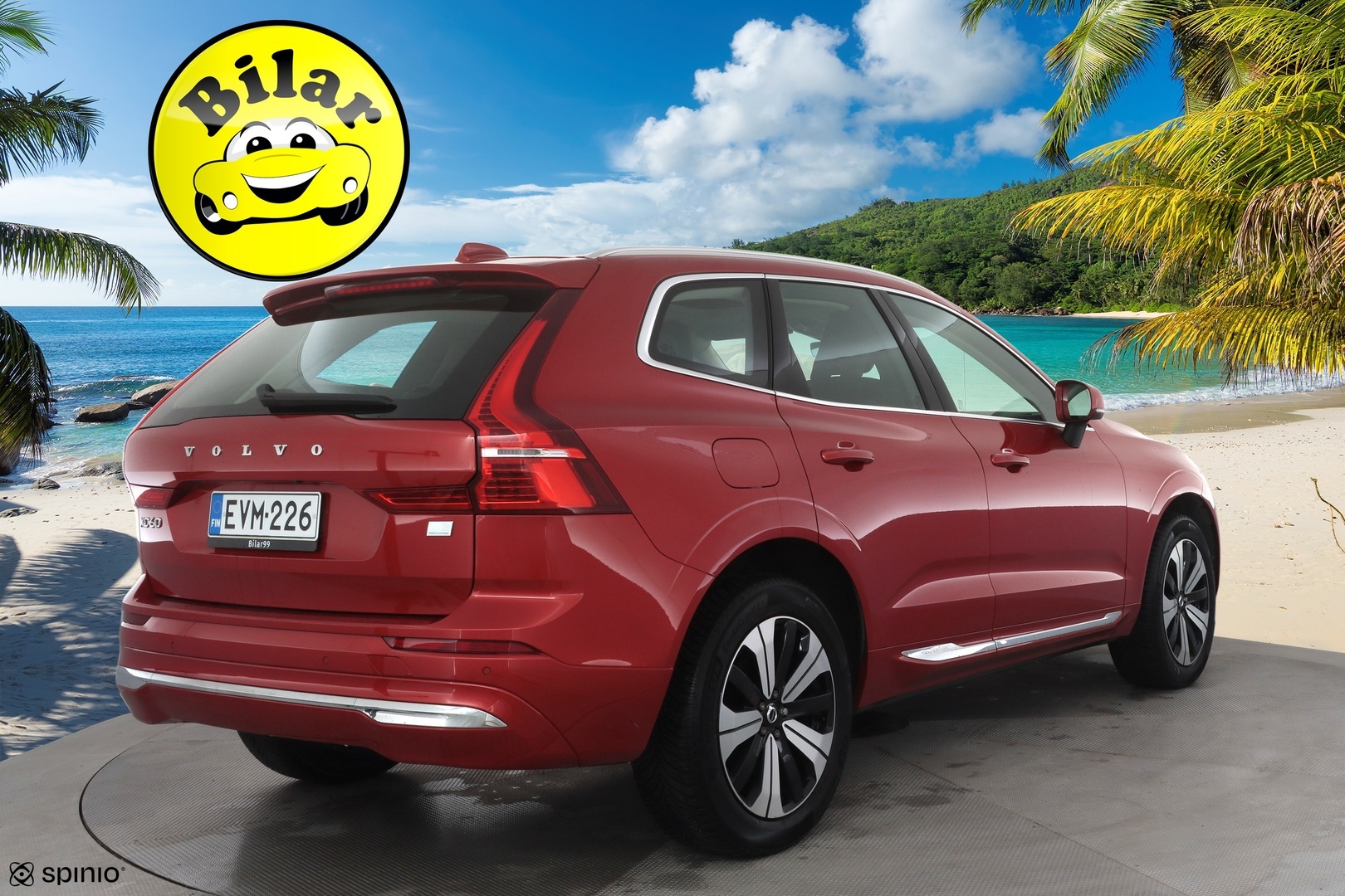VOLVO XC60 2023