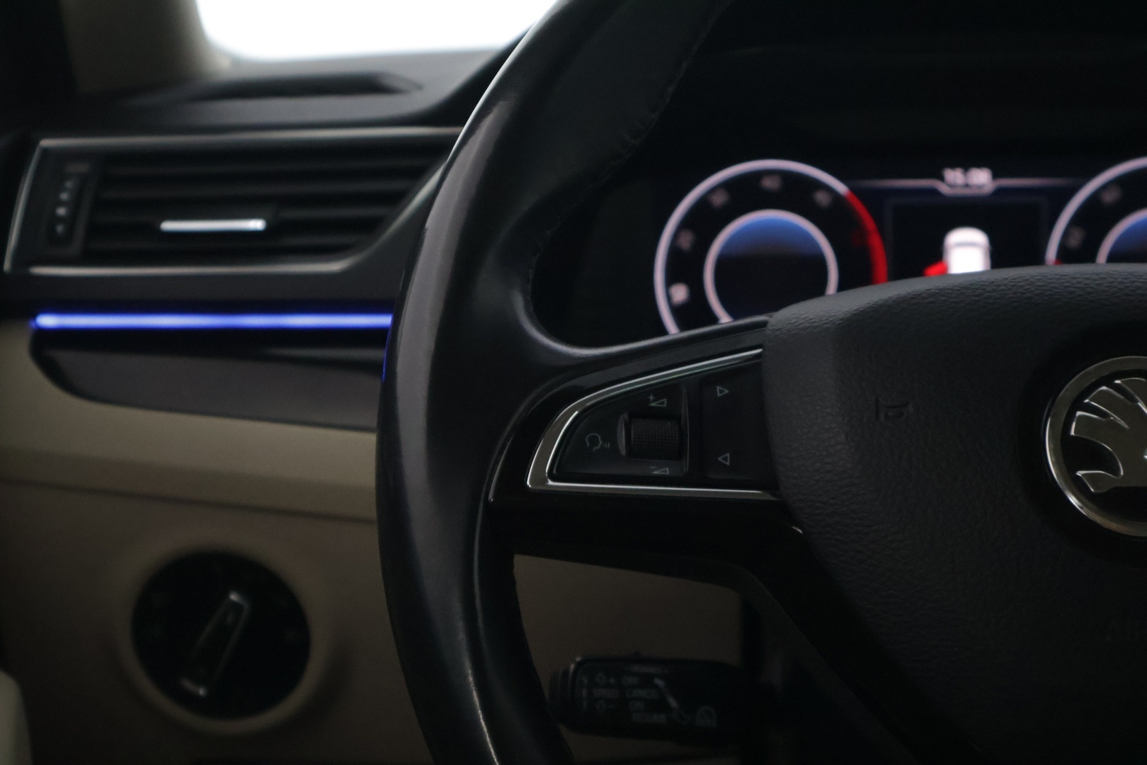 SKODA Superb 2019