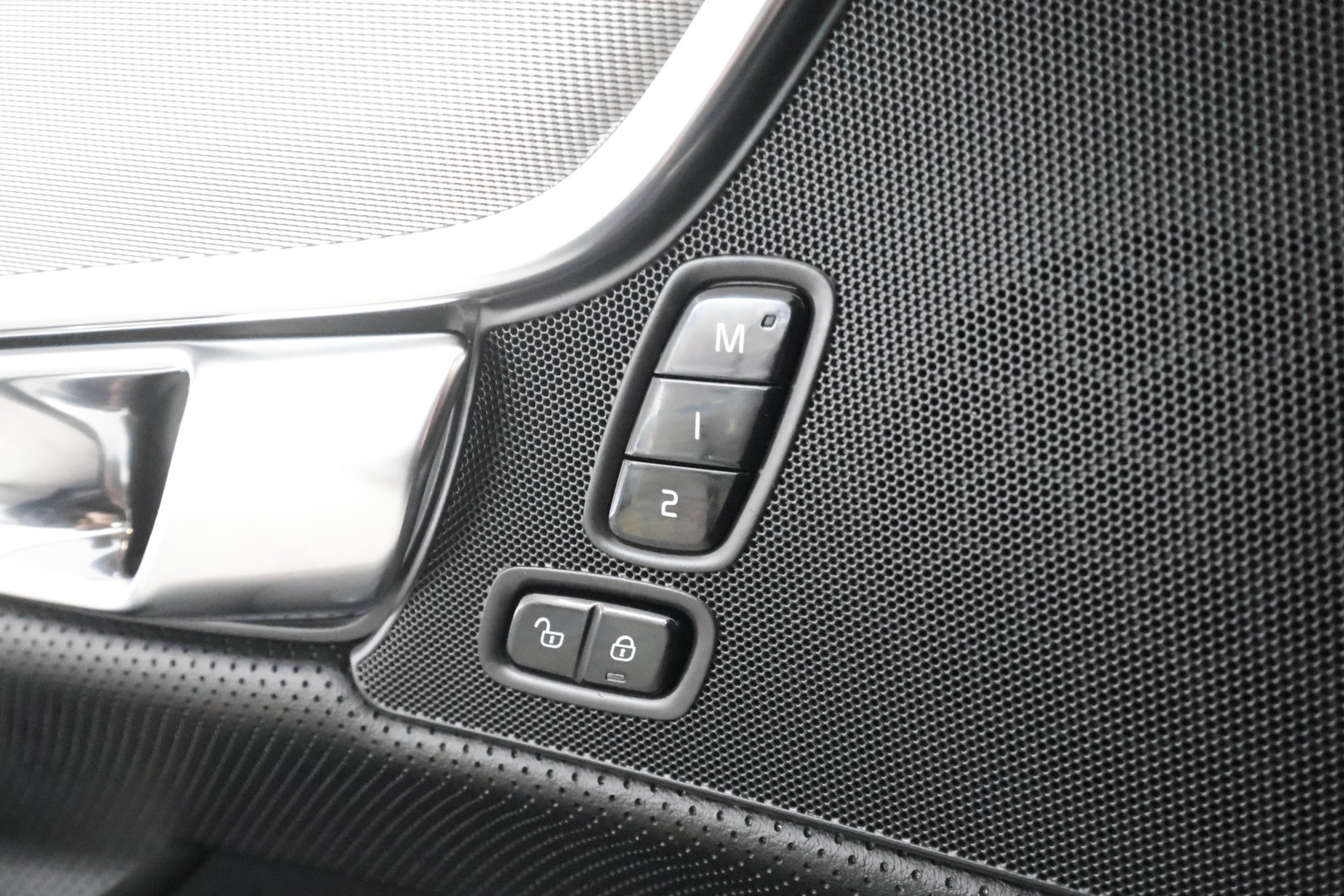 VOLVO V90 2022