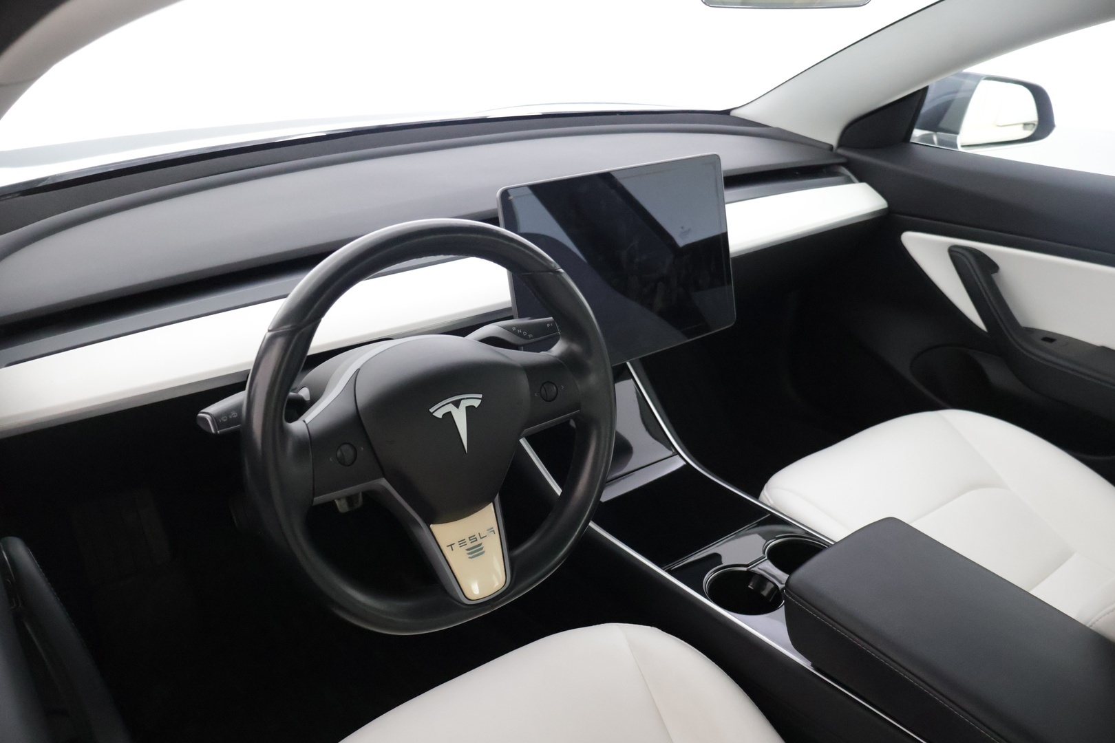 TESLA Model 3 2019