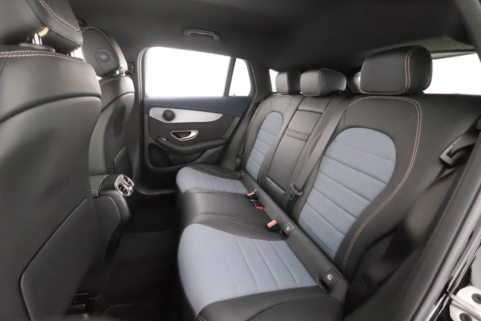 MERCEDES-BENZ EQC 2023