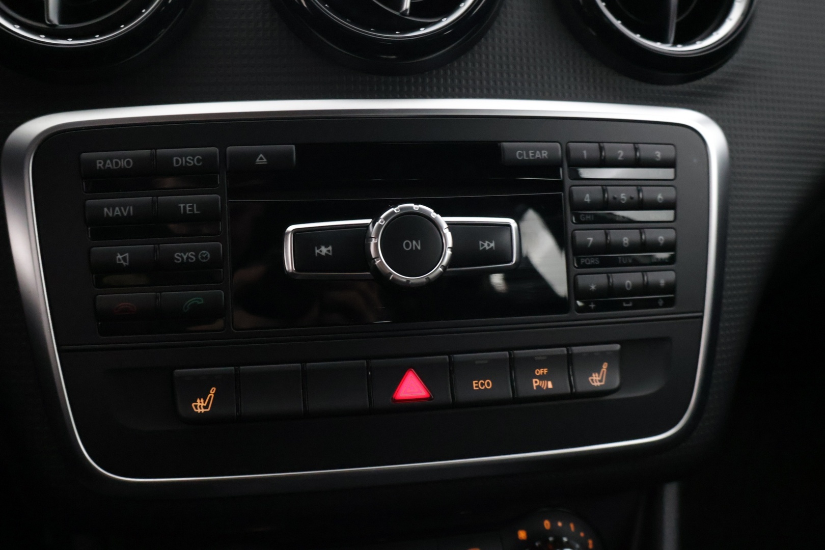 MERCEDES-BENZ A 2014