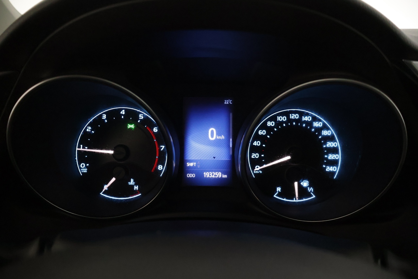 TOYOTA Auris 2016