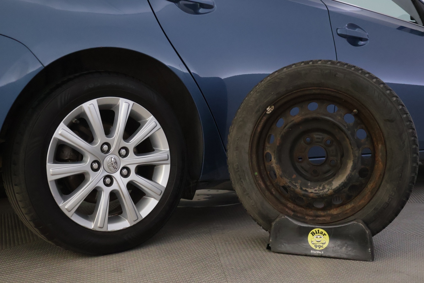 TOYOTA Auris 2016