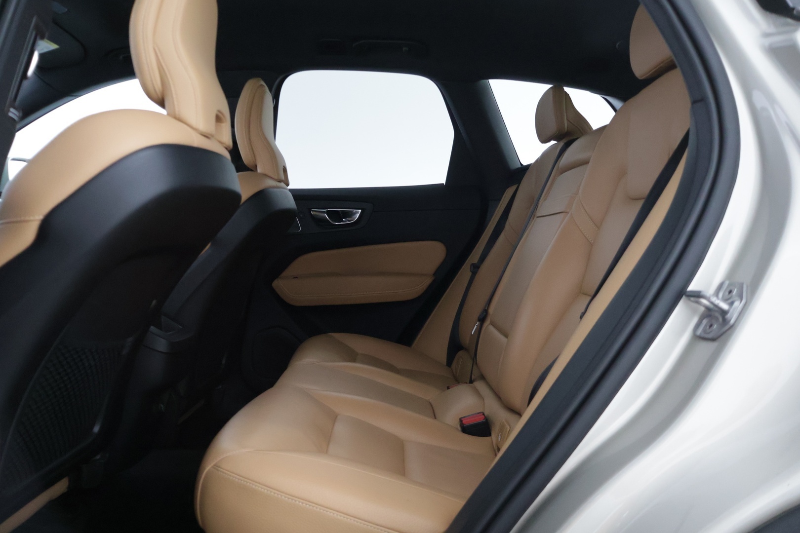 VOLVO XC60 2019