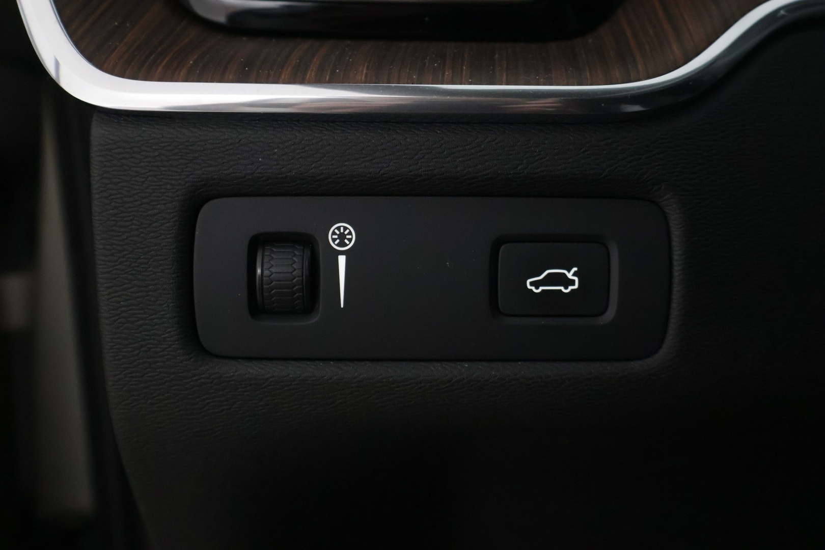VOLVO XC60 2019