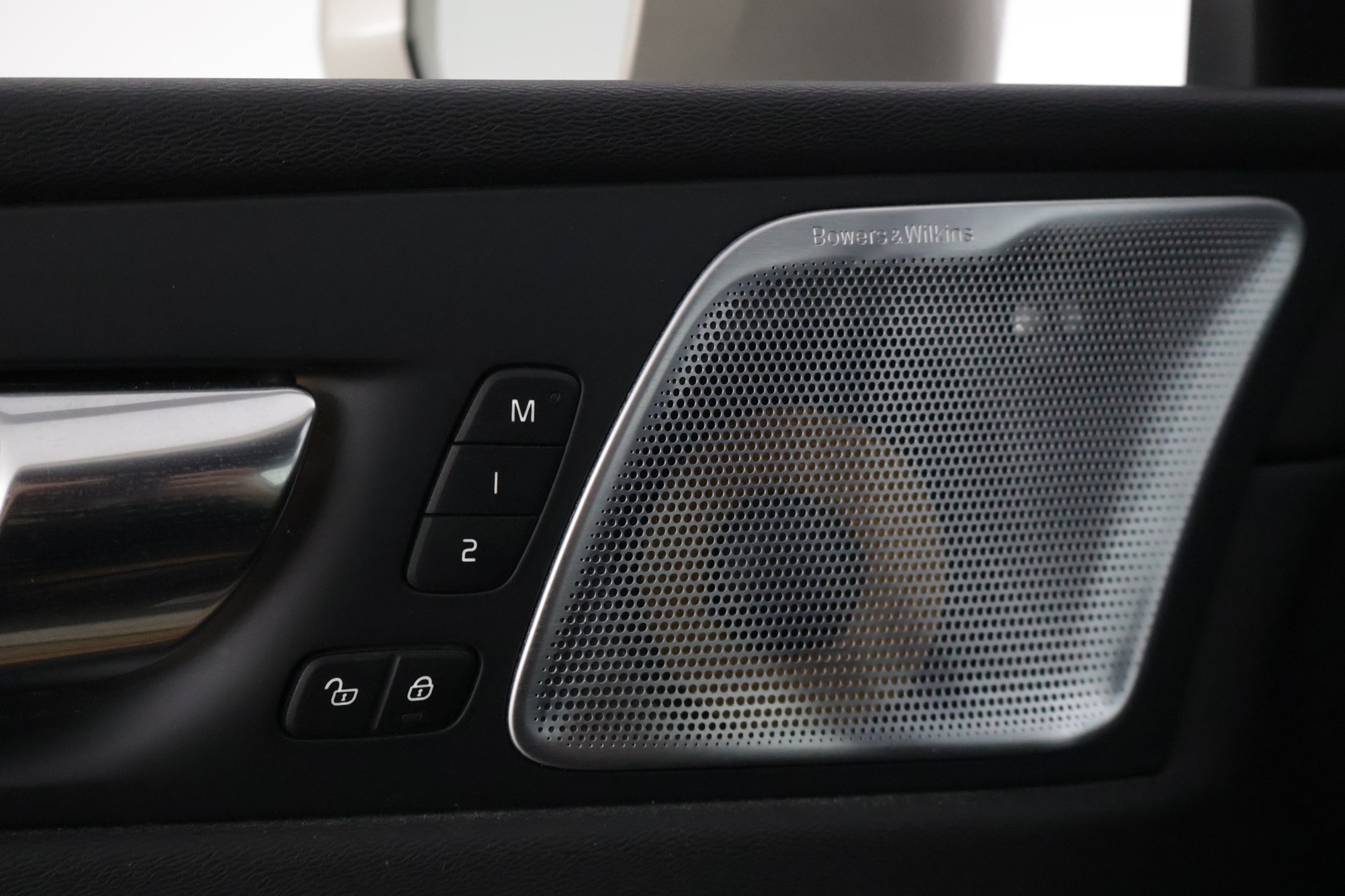 VOLVO XC60 2019