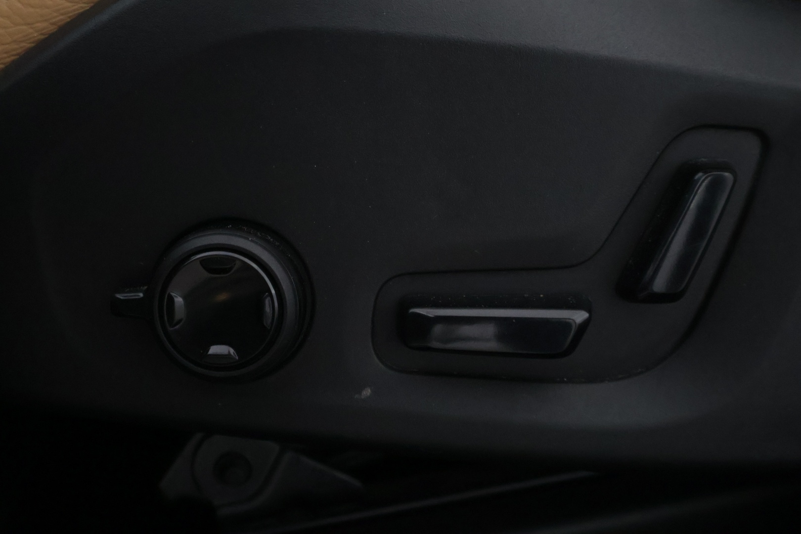 VOLVO XC60 2019