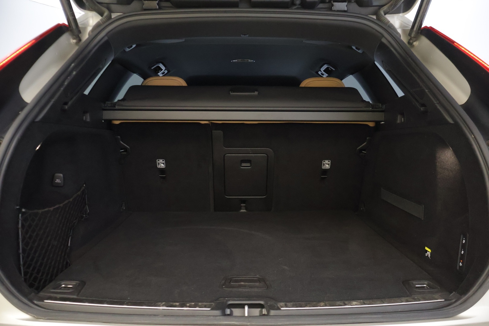 VOLVO XC60 2019