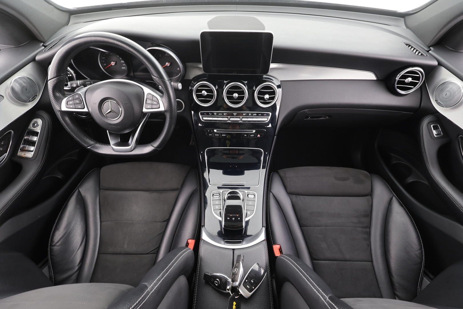 MERCEDES-BENZ GLC 2016