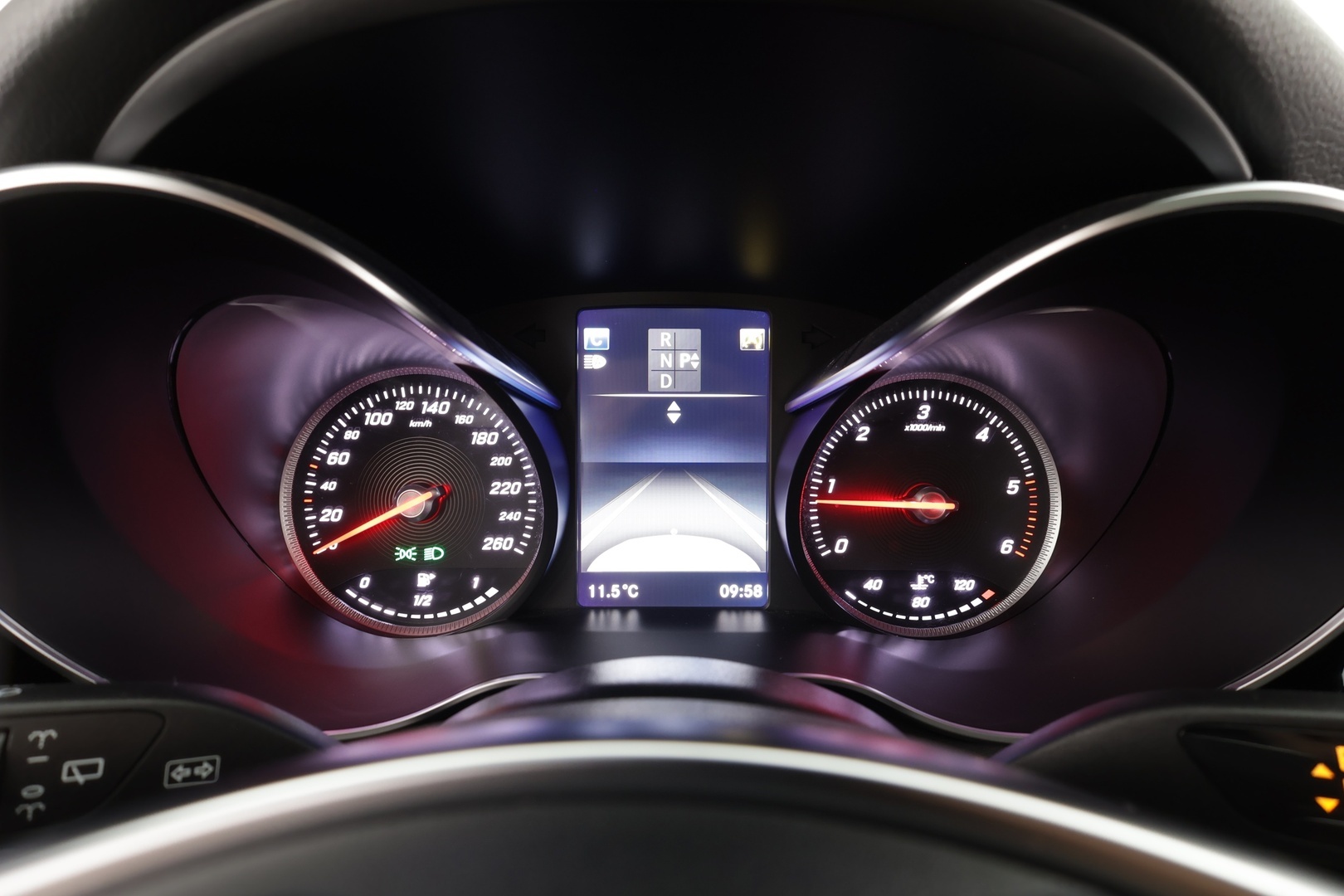 MERCEDES-BENZ GLC 2016