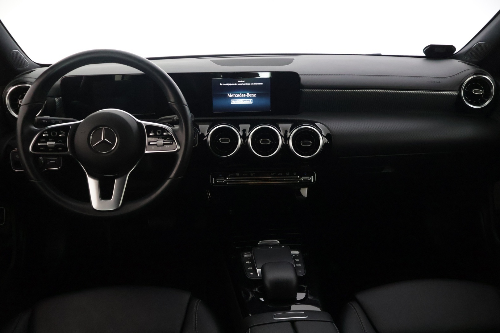 MERCEDES-BENZ CLA 2021