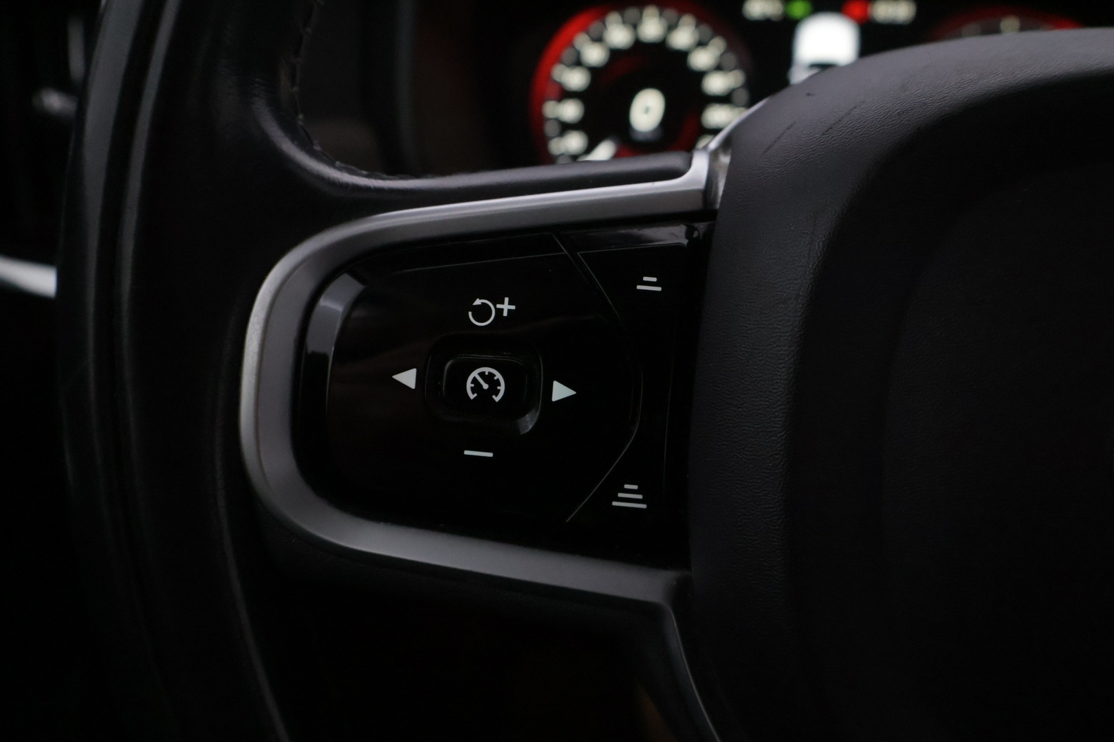 VOLVO V90 CROSS COUNTRY 2019
