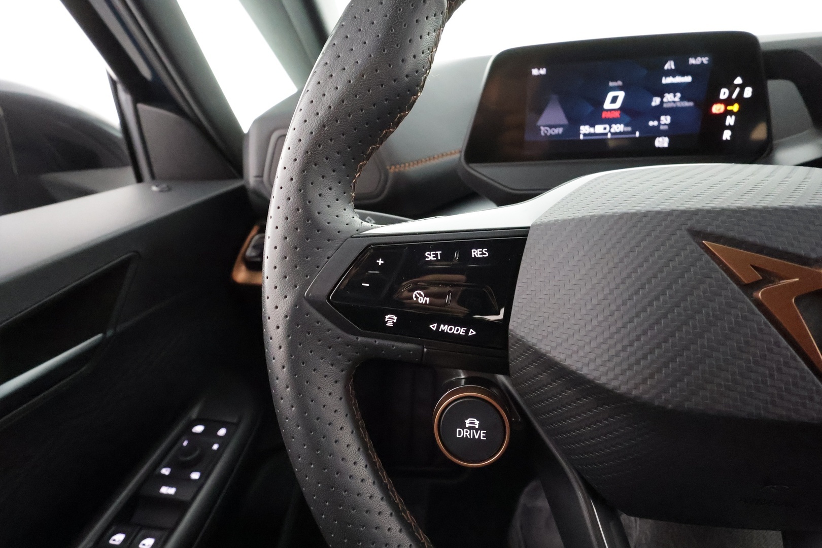 CUPRA Born 2023