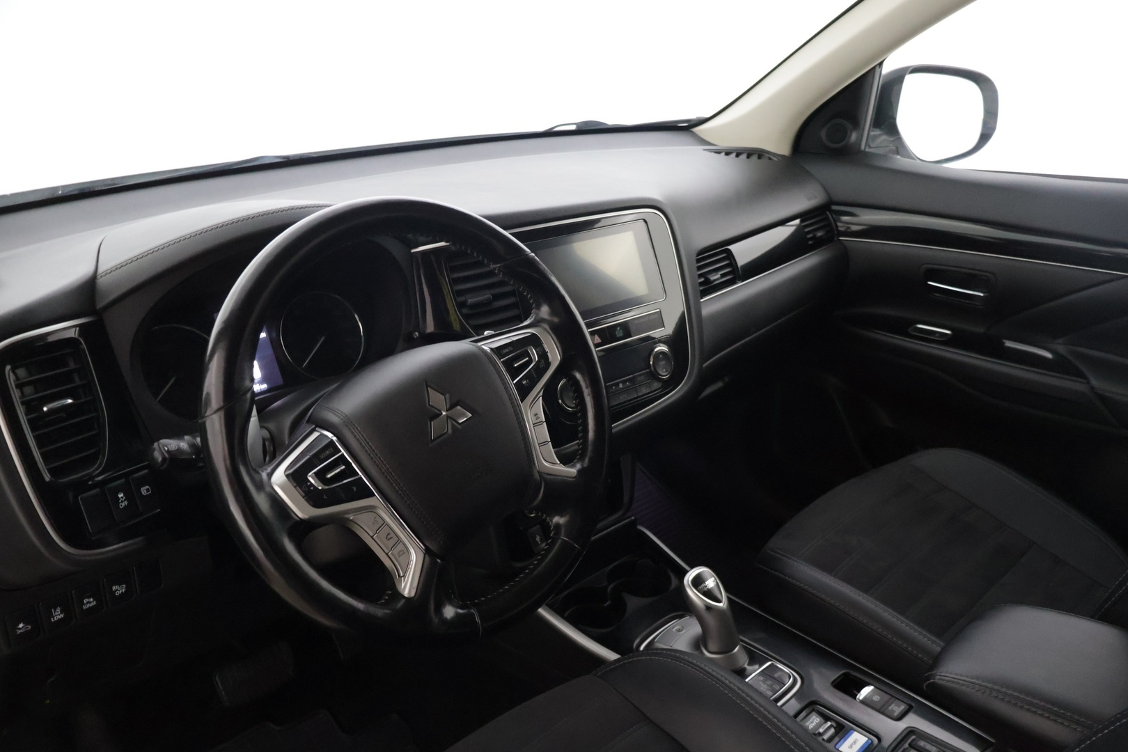 MITSUBISHI OUTLANDER PHEV 2019