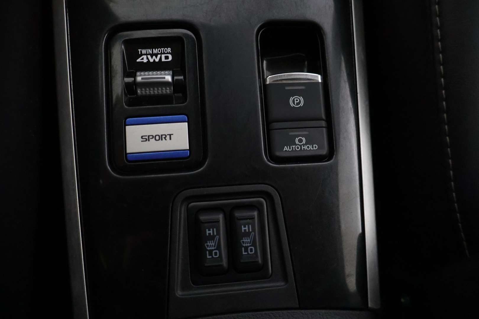 MITSUBISHI OUTLANDER PHEV 2019