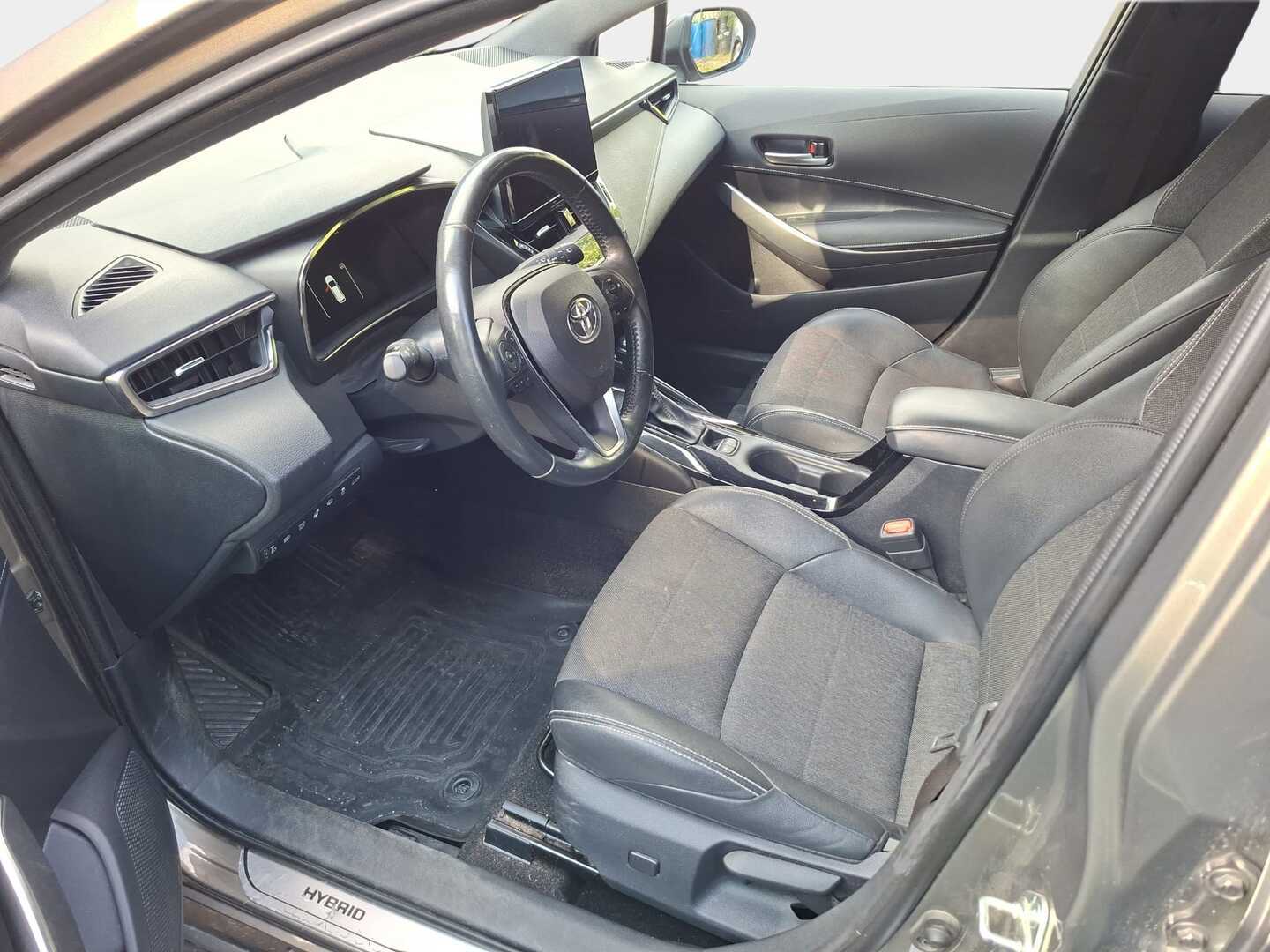 TOYOTA Corolla 2023