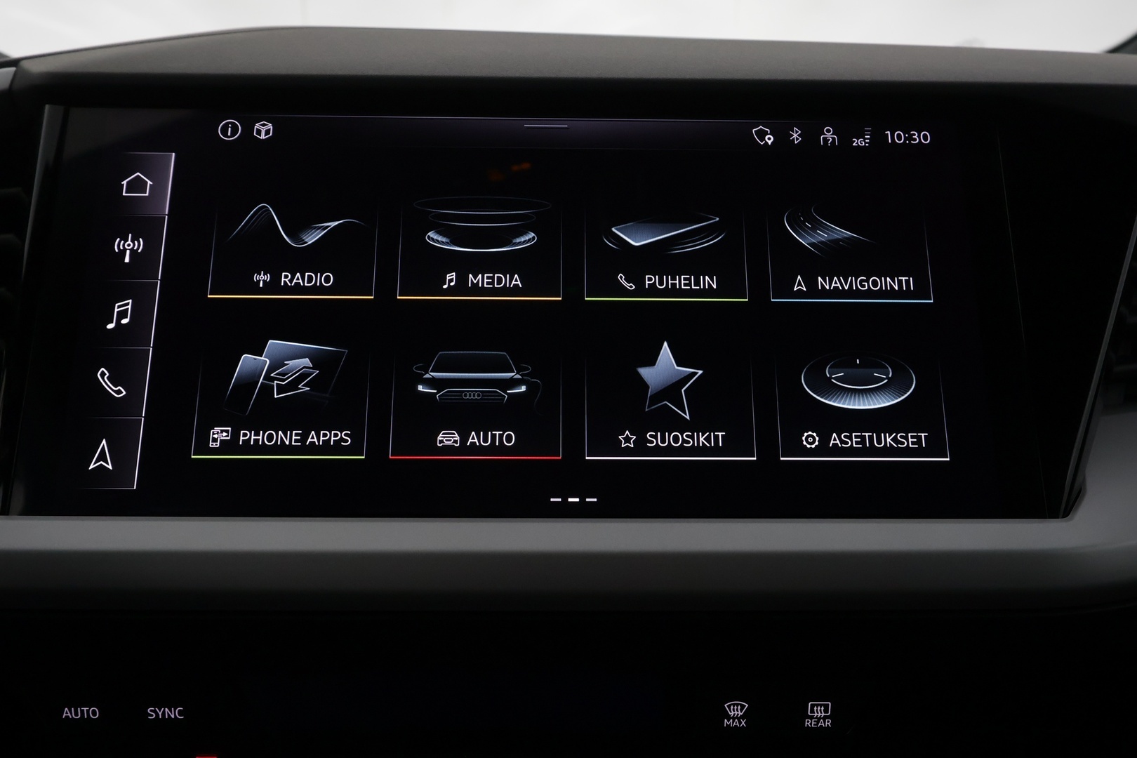 AUDI Q4 e-tron 2023