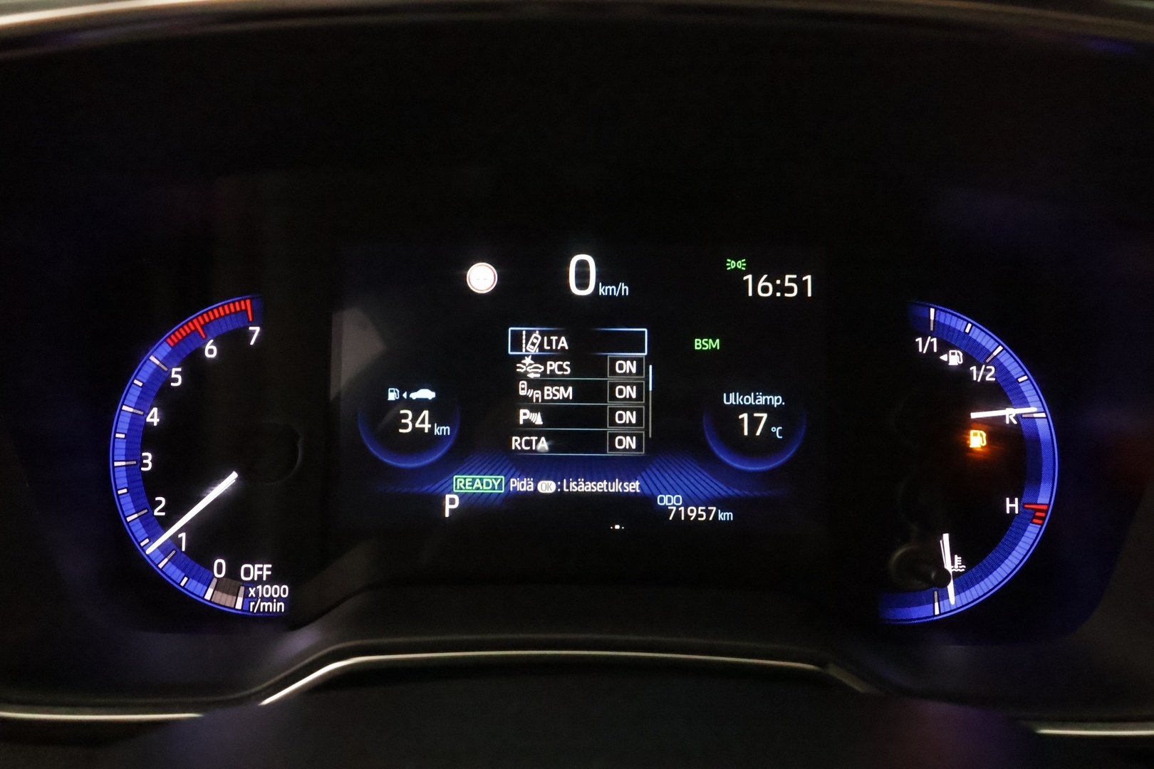 TOYOTA Corolla 2021