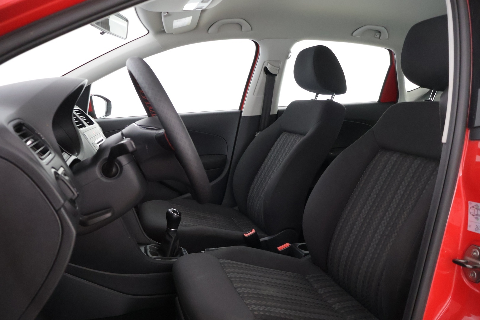 VOLKSWAGEN Polo 2016