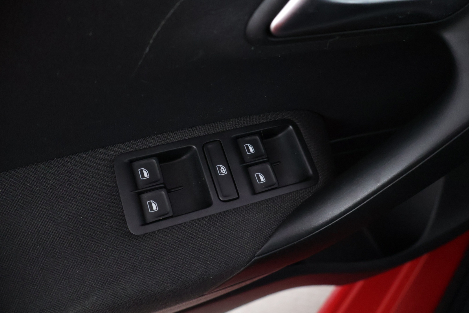 VOLKSWAGEN Polo 2016